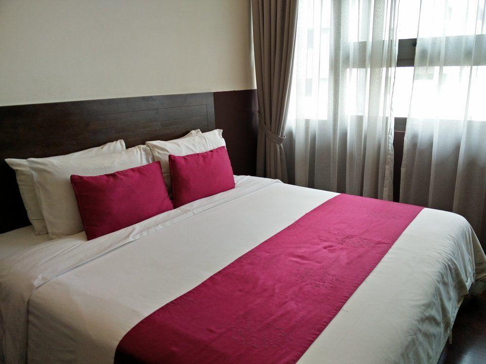 Travelodge Chinatown Куала Лумпур Екстериор снимка
