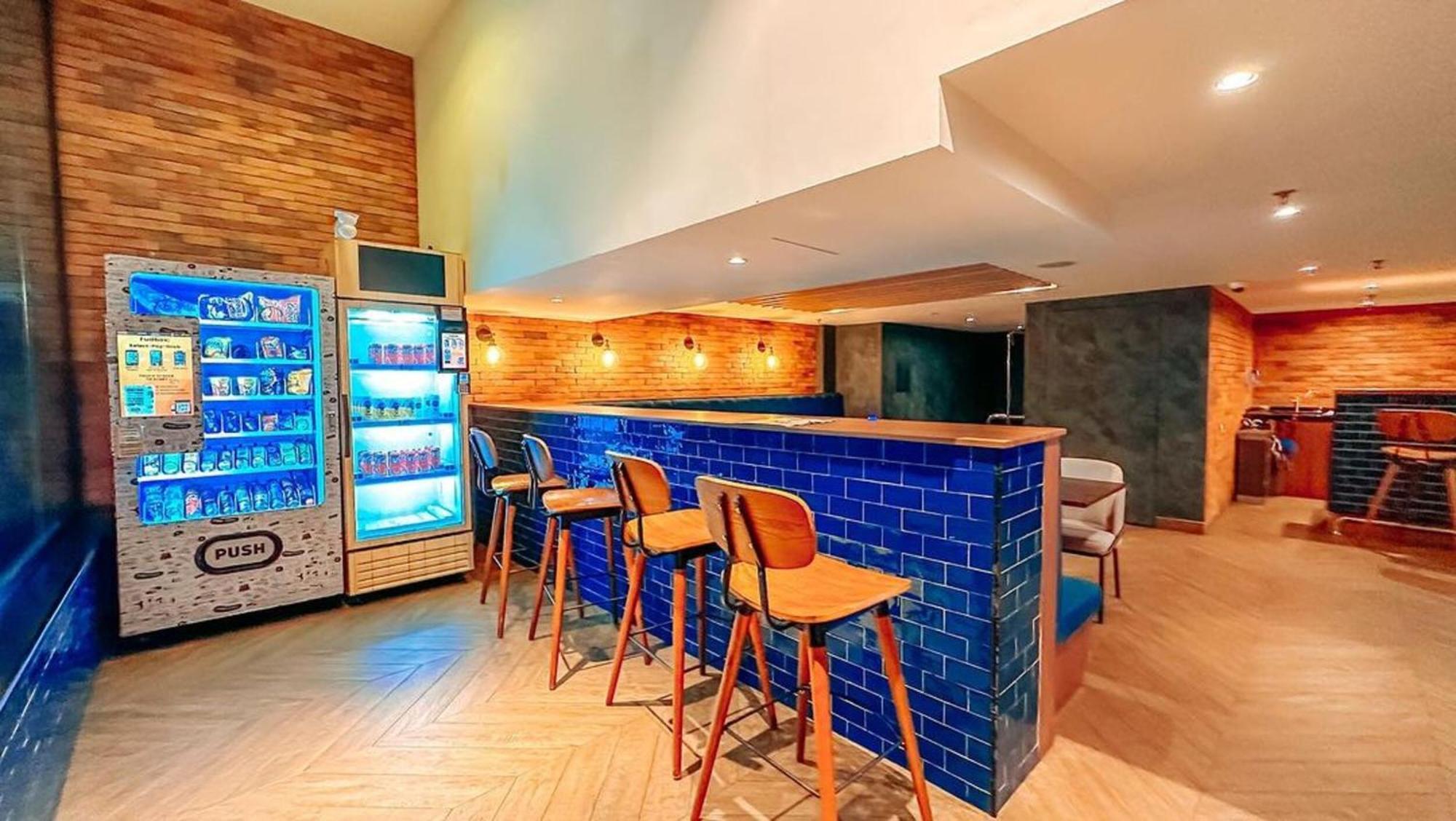 Travelodge Chinatown Куала Лумпур Екстериор снимка
