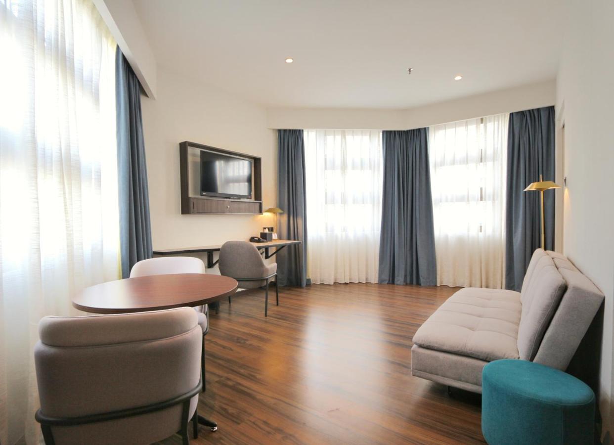 Travelodge Chinatown Куала Лумпур Екстериор снимка